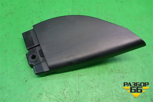 Накладка двери передней правой уголок (802921AA0A) для Nissan Murano (Z51) с 2007-2015г (Мурано)