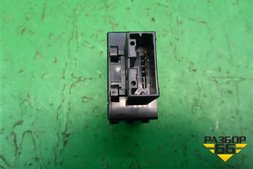 Кнопка закрывания двери багажника для Nissan Murano (Z51) с 2007-2015г (Мурано)