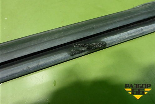 Уплотнитель на кузов левый для Nissan Murano (Z51) с 2007-2015г (Мурано)