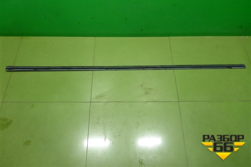 Уплотнитель на кузов левый для Nissan Murano (Z51) с 2007-2015г (Мурано)