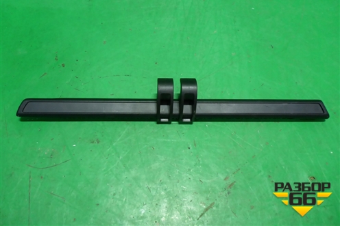 Ручка внутренняя (на обшивку багажника левая) для Skoda Karoq с 2017г (Карок)