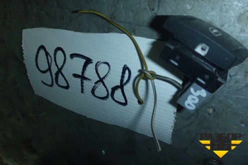 Кнопка стеклоподъёмника (передняя правая) для Skoda Octavia (А5) с 2004-2013г (Октавия)