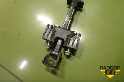 Ограничитель двери задней левой для VAZ Granta/Гранта