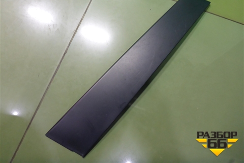 Накладка двери передней левой (на рамку) (75756LH011) для Toyota Camry V70 с 2017г (Камри)