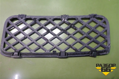 Решетка в передний бампер левая (до 2006г) (7L6853676) для Volkswagen Touareg c 2002-2010г (Туарег)