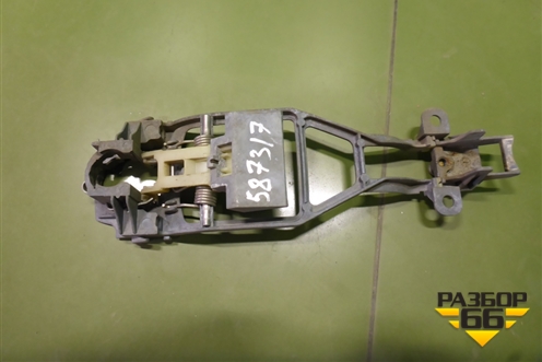 Кронштейн ручки наружной (передней правой) (7L0837886C) для Volkswagen Touareg c 2002-2010г (Туарег)