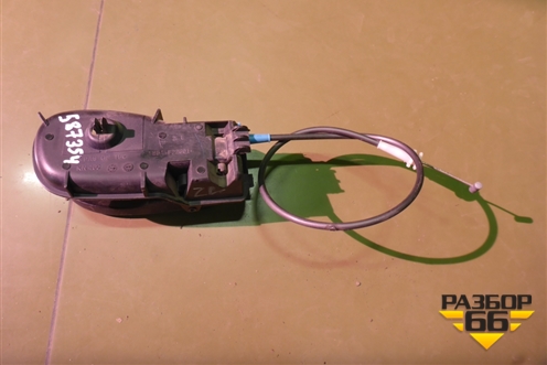 Ручка внутренняя двери задней левой (1M51F22601BA) для Ford Focus 1 с 1998-2004г (Фокус)