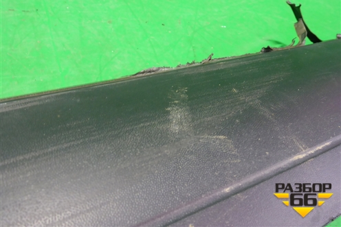 Накладка двери передней правой (7L6837788) для Volkswagen Touareg c 2002-2010г (Туарег)