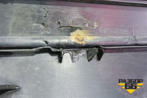 Накладка двери передней правой (7L6837788) для Volkswagen Touareg c 2002-2010г (Туарег)