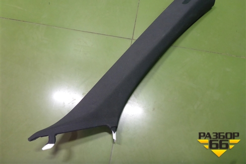 Обшивка стойки лобового стекла правая (4M0867234M) для Audi Q7 c 2015г (Ку 7)