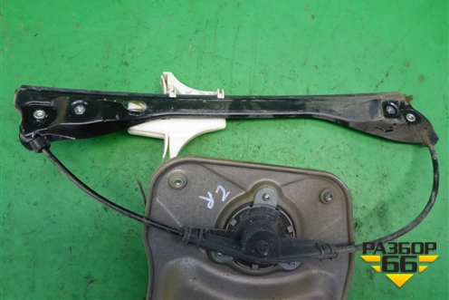 Стеклоподъёмник механический задний правый (5J4839402B) для Skoda Fabia с 2007-2014г (Фабия)