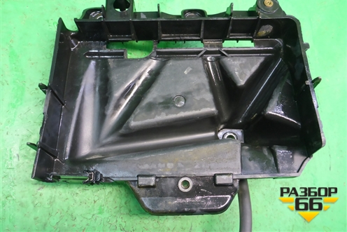 Площадка под аккумулятор (6R0915331) для Skoda Fabia с 2007-2014г (Фабия)