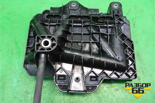 Площадка под аккумулятор (6R0915331) для Skoda Fabia с 2007-2014г (Фабия)