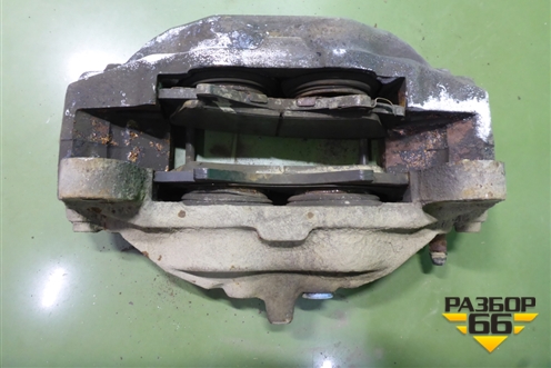 Суппорт передний правый (4773060280) для Toyota Land Cruiser (200) с 2008г (Ленд Крузер)