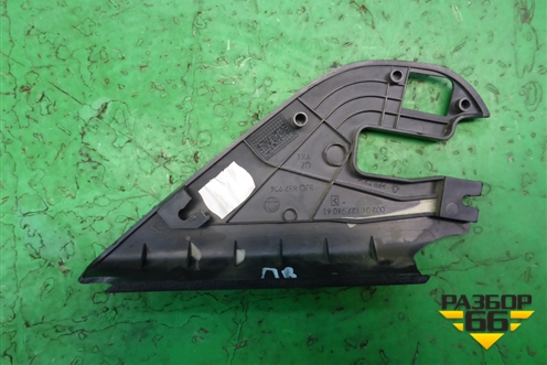 Накладка двери передней правой уголок (5J0837994) для Skoda Fabia с 2007-2014г (Фабия)