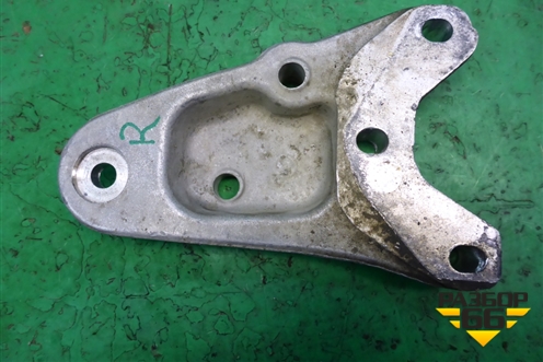 Кронштейн двигателя правый (1.2л CGP) (6Q0199185S) для Skoda Fabia с 2007-2014г (Фабия)