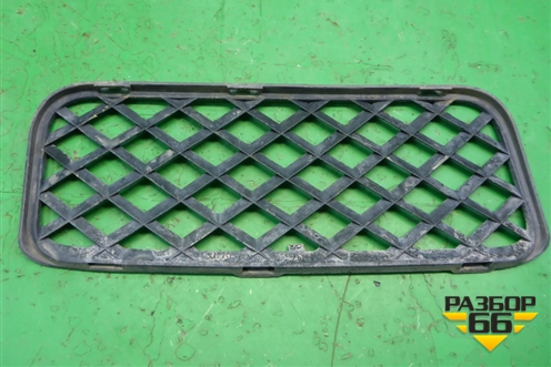 Решетка в передний бампер левая (до 2006г) (7L6853676) для Volkswagen Touareg c 2002-2010г (Туарег)