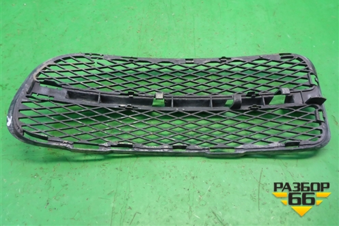 Решетка в передний бампер правая (до 2006г) (7L6853666A) для Volkswagen Touareg c 2002-2010г (Туарег)