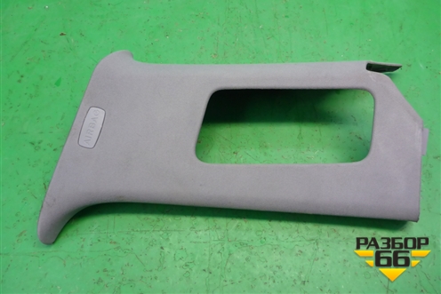 Обшивка стойки задняя верхняя правая (передняя часть) (7L6867242) для Volkswagen Touareg c 2002-2010г (Туарег)