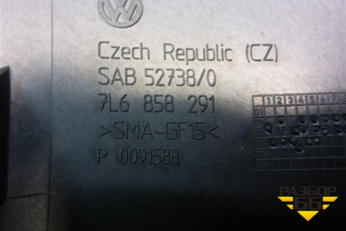 Накладка на щиток приборов (7L6858291) для Volkswagen Touareg c 2002-2010г (Туарег)