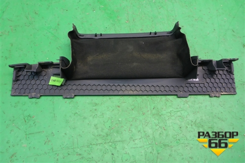 Накладка внутренняя (над рулевым кожухом) (7L6419798B) для Volkswagen Touareg c 2002-2010г (Туарег)