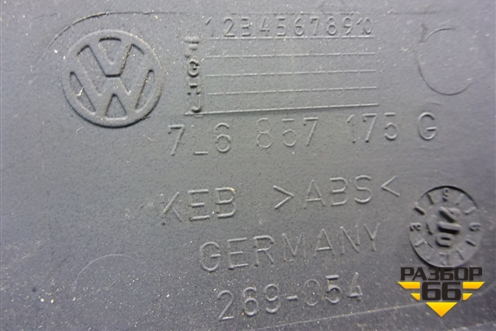 Накладка на торпедо (боковая левая) (7L6857175G) для Volkswagen Touareg c 2002-2010г (Туарег)