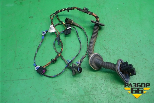 Проводка двери передней левой (7L6971120E) для Volkswagen Touareg c 2002-2010г (Туарег)