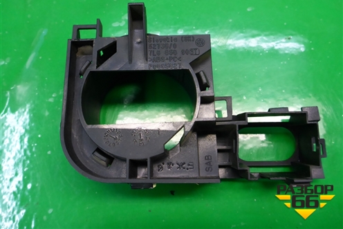 Кронштейн (модуля управлением света фар) (7L6858503T) (7L6858903T) для Volkswagen Touareg c 2002-2010г (Туарег)
