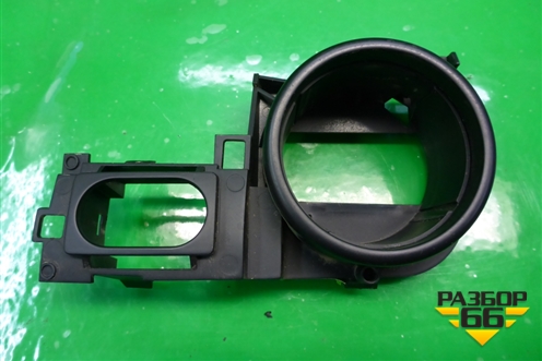 Кронштейн (модуля управлением света фар) (7L6858503T) (7L6858903T) для Volkswagen Touareg c 2002-2010г (Туарег)