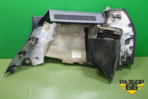 Обшивка багажника левая (7L6867037AB) для Volkswagen Touareg c 2002-2010г (Туарег)