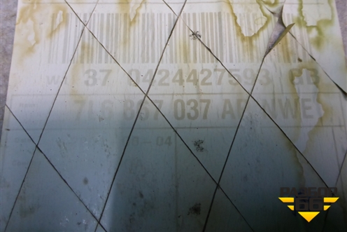 Обшивка багажника левая (7L6867037AB) для Volkswagen Touareg c 2002-2010г (Туарег)