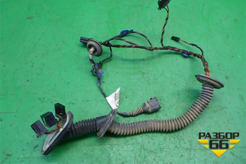 Проводка двери задней левой (7L6971694D) для Volkswagen Touareg c 2002-2010г (Туарег)