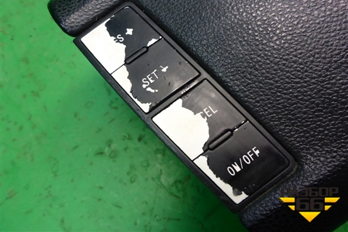 Подушка безопасности в рулевое колесо (7L6880201DA) для Volkswagen Touareg c 2002-2010г (Туарег)