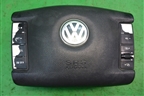 Подушка безопасности в рулевое колесо (7L6880201DA) для Volkswagen Touareg c 2002-2010г (Туарег)