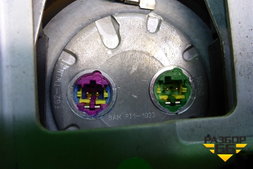 Подушка безопасности в рулевое колесо (7L6880201DA) для Volkswagen Touareg c 2002-2010г (Туарег)