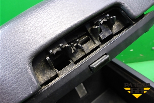 Подлокотник для Volkswagen Touareg c 2002-2010г (Туарег)