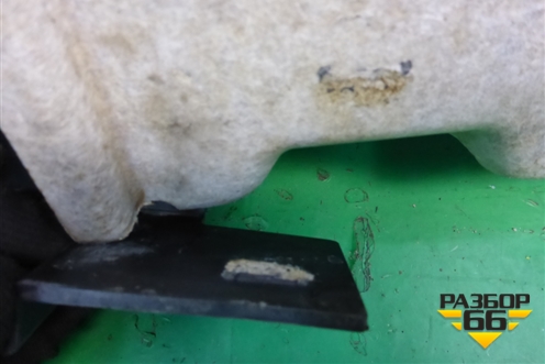 Обшивка багажника правая (7L6867038AJ) для Volkswagen Touareg c 2002-2010г (Туарег)