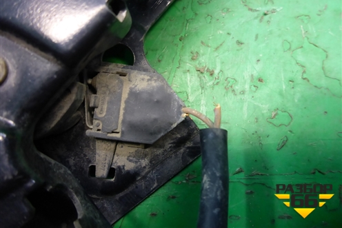 Замок капота (7L0823509A) для Volkswagen Touareg c 2002-2010г (Туарег)