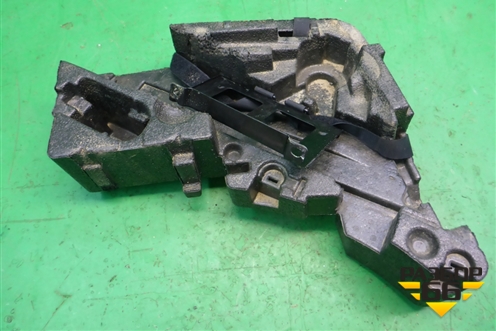 Ящик инструментальный в багажник (7L0012112) для Volkswagen Touareg c 2002-2010г (Туарег)