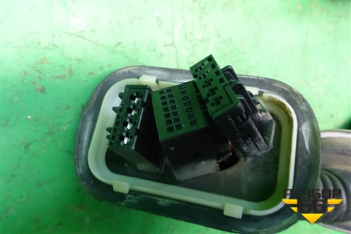 Проводка двери задней правой для Volkswagen Touareg c 2002-2010г (Туарег)