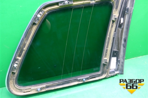 Стекло глухое левое (7L6845297) для Volkswagen Touareg c 2002-2010г (Туарег)