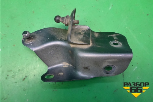 Кронштейн амортизатора капота левый (7L6805887) для Volkswagen Touareg c 2002-2010г (Туарег)