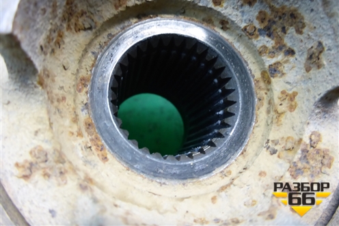 Кулак задний правый (7L0605436B) для Volkswagen Touareg c 2002-2010г (Туарег)