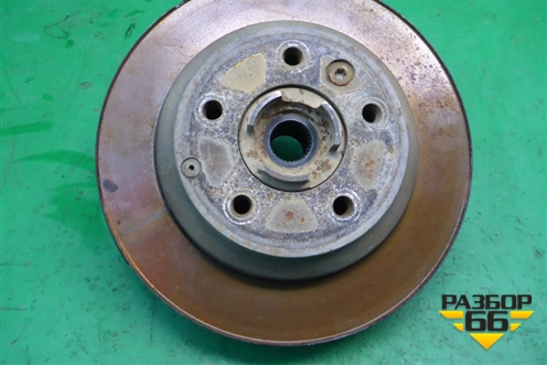 Кулак задний правый (7L0605436B) для Volkswagen Touareg c 2002-2010г (Туарег)