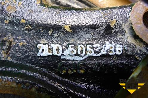 Кулак задний правый (7L0605436B) для Volkswagen Touareg c 2002-2010г (Туарег)