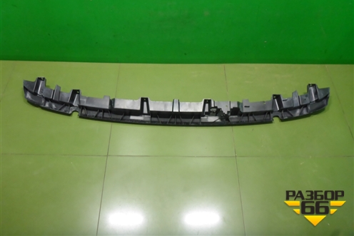 Кронштейн заднего бампера центральный (4M0807458) для Audi Q7 c 2015г (Ку 7)