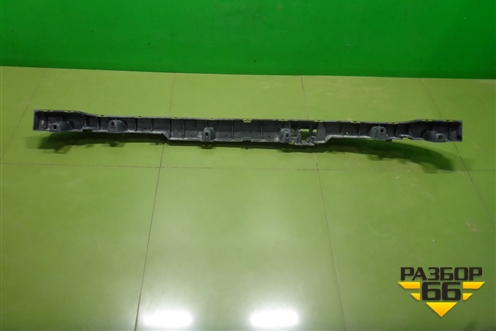 Кронштейн заднего бампера центральный (4M0807458) для Audi Q7 c 2015г (Ку 7)