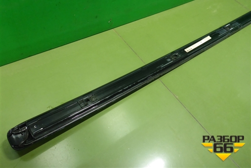 Молдинг крыши левый (7L6860181F) для Volkswagen Touareg c 2002-2010г (Туарег)