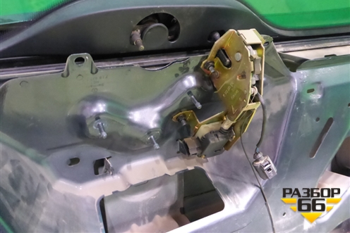 Дверь багажника со стеклом для Volkswagen Touareg c 2002-2010г (Туарег)