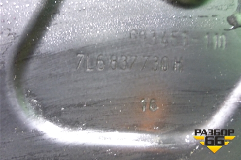 Рамка двери передней правой (7L6837730H) для Volkswagen Touareg c 2002-2010г (Туарег)